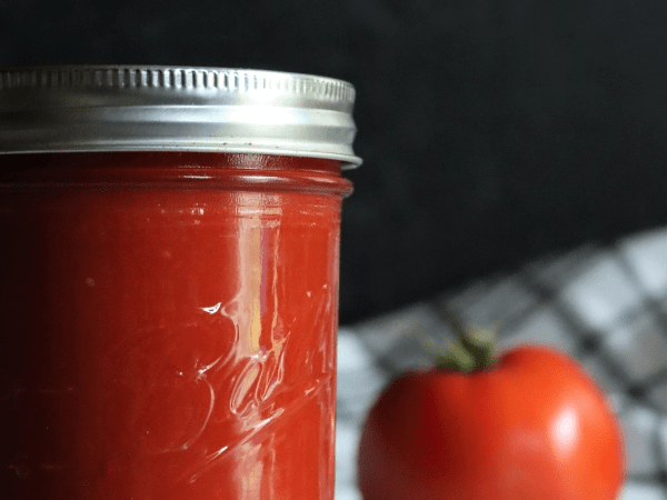 Homemade Tomato Sauce using Fresh&nbsp;Tomatoes!